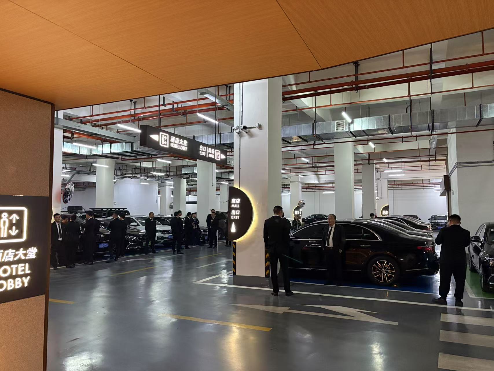 成都商务包车，迪奥 大理活动 百台奔驰E级 千里奔袭 一路向南 接送服务，专业团队-专职司机-服务周到