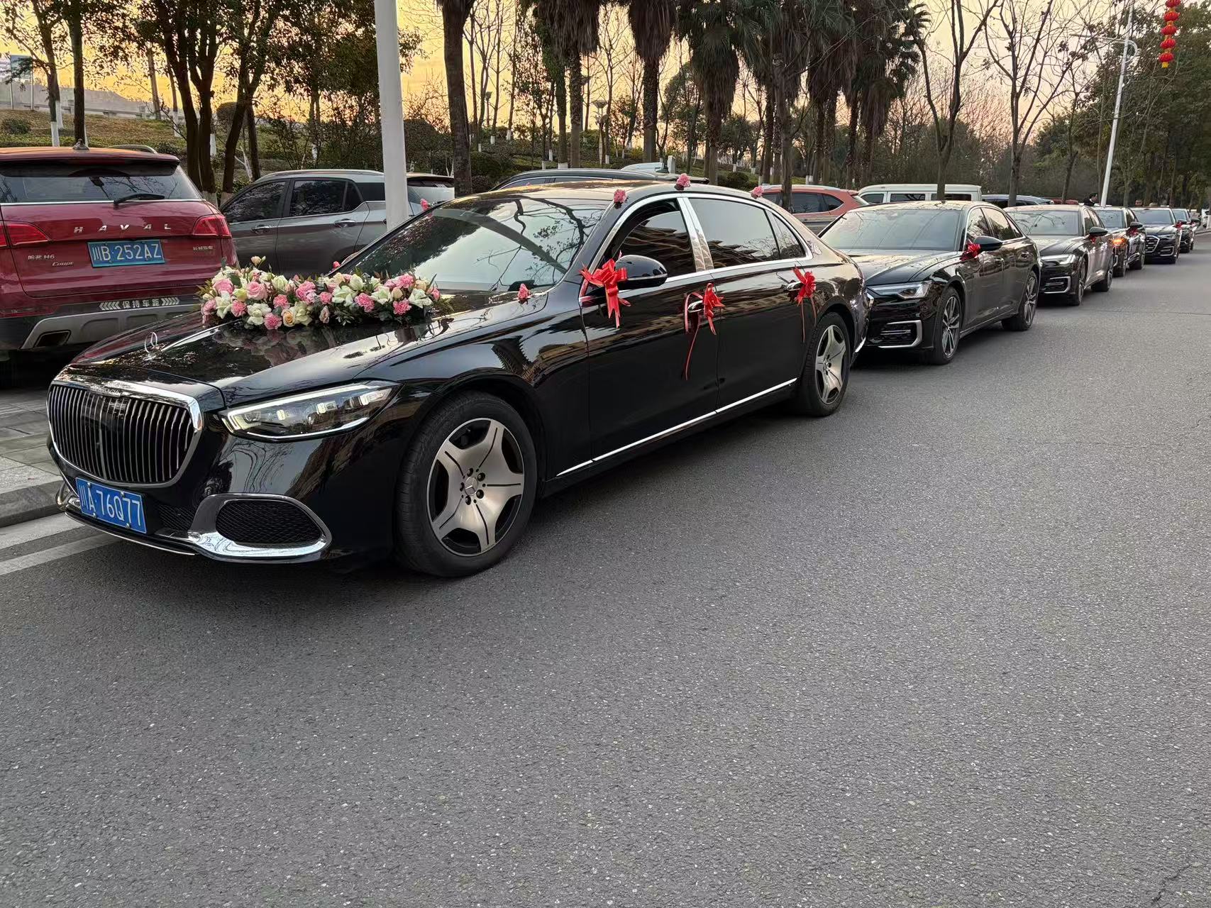 迈巴赫S480 头车 跟车奥迪A6L